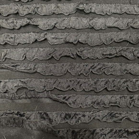 Mascara Brand Black Ruffled Sleeveless Top - Picture 4 of 12